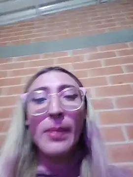 Andrea camilaaa online show from July 1, 4:02 am