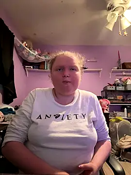 KadiSparkle online show from November 18, 2:44 am