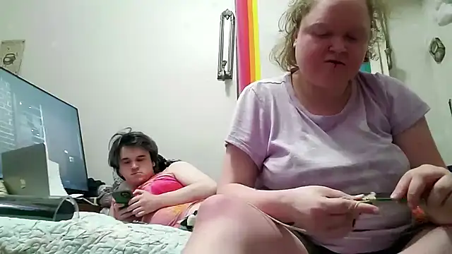 KadiSparkle online show from May 10, 2:27 am