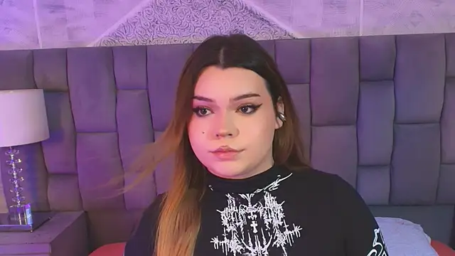 Maxxxine1 online show from December 4, 10:14 pm