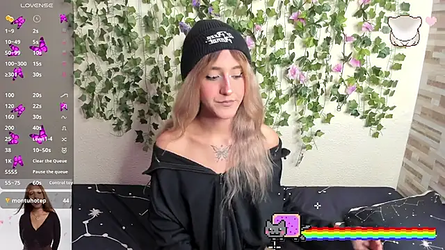 Amy Moonlight online show from October 10, 9:38 pm