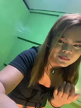 ladymiah online show from March 3, 9:00 pm