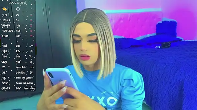 HANNAH BACKERS online show from October 23, 3:32 am