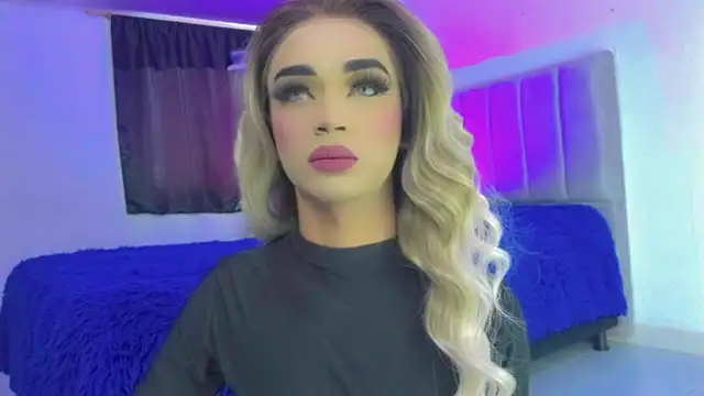 HANNAH BACKERS online show from November 20, 7:36 pm