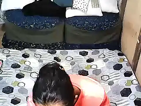 xxhottinybabe online show from October 9, 5:09 am