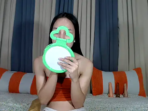 Jadehotcum online show from October 31, 8:17 pm