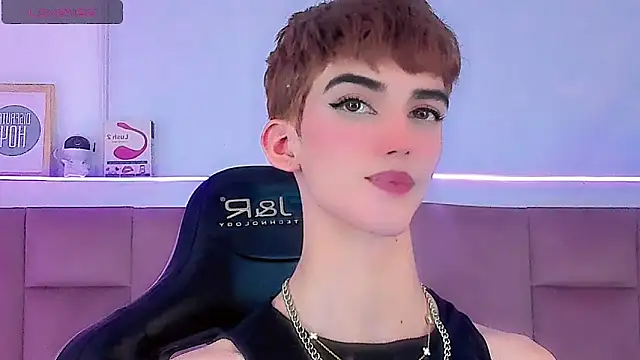 Baby FenixTS online show from February 11, 7:00 pm