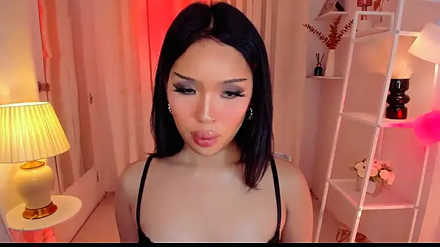 MS LUNA online show from February 20, 11:29 pm