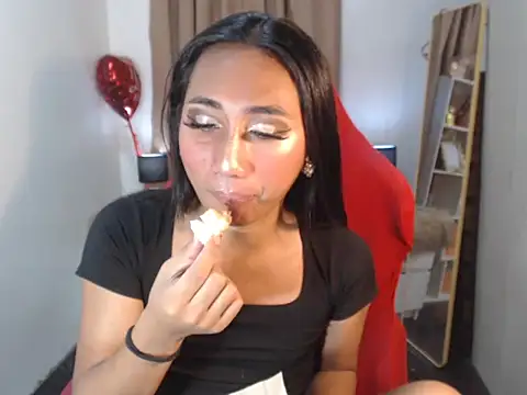 JuicyliciousBabe online show from February 24, 7:07 pm