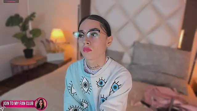 Megan DH online show from October 3, 1:44 pm