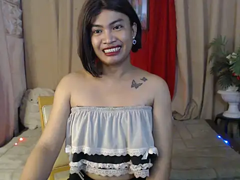 miss laila  online show from October 24, 2:22 pm