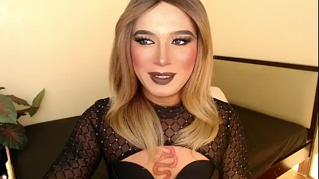 mslilly croft online show from December 18, 5:40 pm