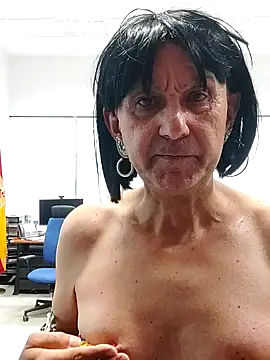 Emily de Carla online show from October 9, 3:35 pm