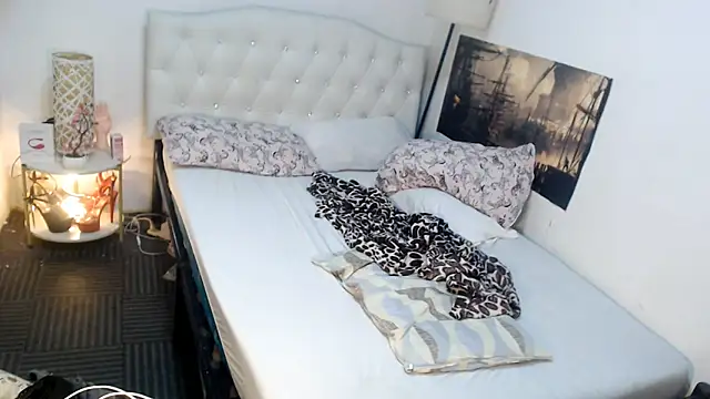 NinaDOM4CUM online show from February 10, 8:05 pm