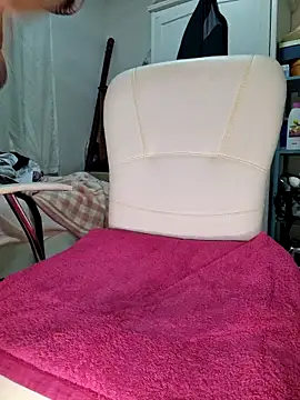 JT 894 online show from April 22, 5:42 pm