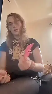 BlondeyMiyMiy online show from September 14, 5:28 pm