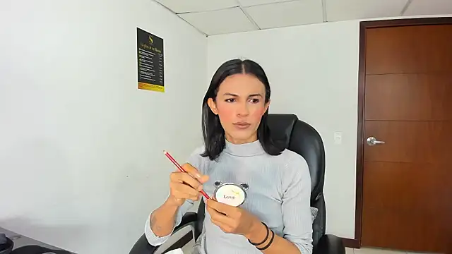 Aisha hotts777 online show from January 17, 3:36 am