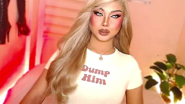 MissRumi Hunter online show from December 14, 2:17 am