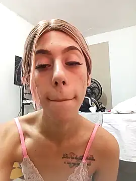 Darlyn tenderhot   online show from March 8, 4:38 am