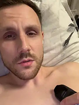 Snapshot of C8ETO4KA chatting on September 12, 10:15 pm C8ETO4KA online show from September 12, 10:15 pm