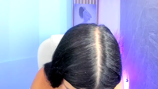 PauliinaBelle  online show from April 22, 2:35 pm