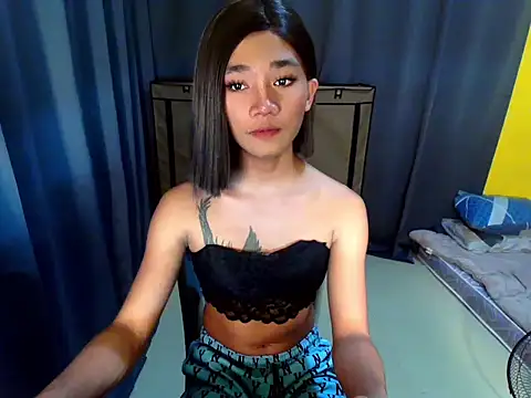 Petite HugeCock online show from November 4, 12:04 pm