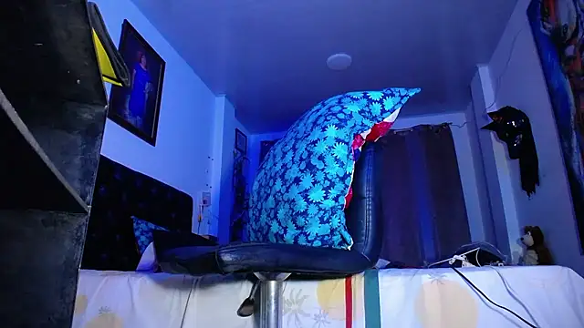 oodirty hellen online show from January 10, 4:29 am