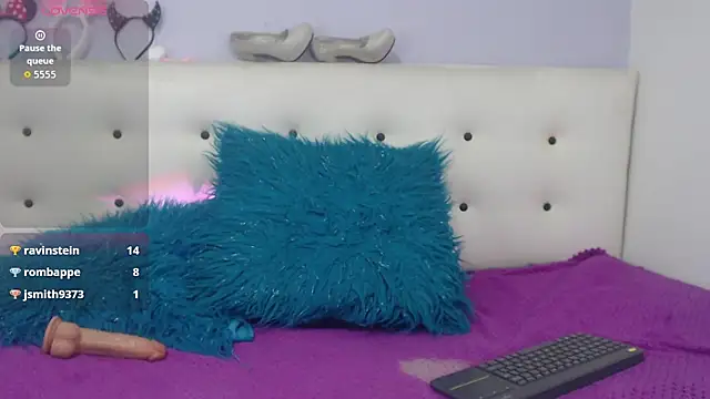 Kate Gale online show from December 4, 9:08 pm