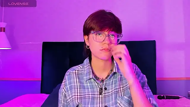 Tsuki Maru online show from February 11, 11:51 am