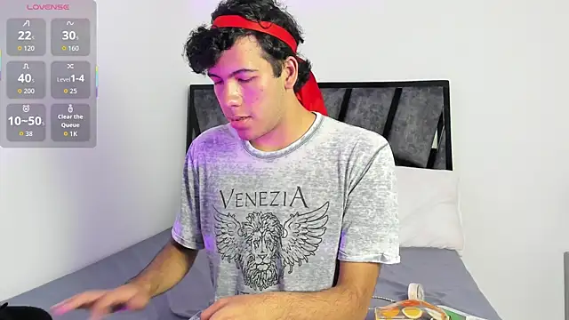 E R O S  online show from January 10, 7:53 pm