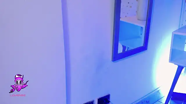 ArianaSantana online show from November 10, 12:39 pm