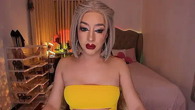 Dream Goddess online show from January 11, 11:50 am