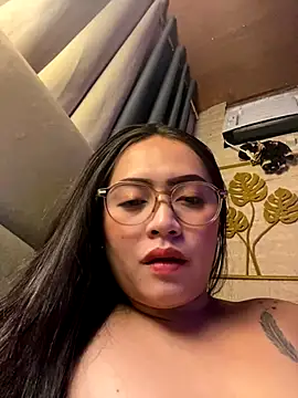 yourdevilsweettsx online show from November 6, 3:34 pm