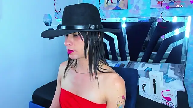 Charlotte Landry   online show from February 17, 5:31 pm