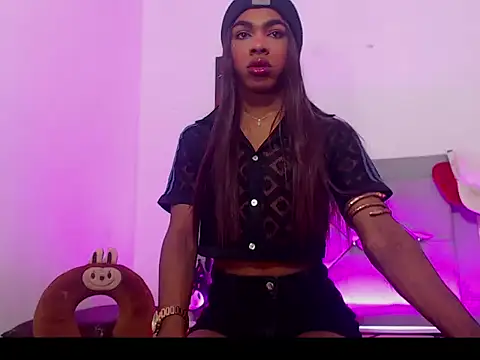 whitneytt online show from July 14, 10:32 am