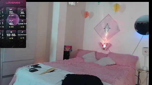 danny 1hotcute online show from July 12, 5:55 am