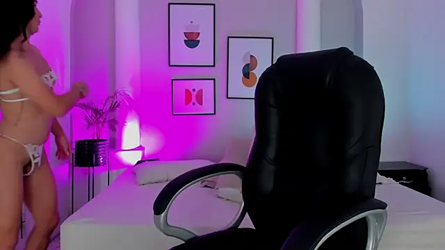 Juanita  acosta1 online show from December 3, 1:15 pm