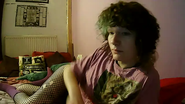 Nydia Levine online show from October 8, 1:12 pm