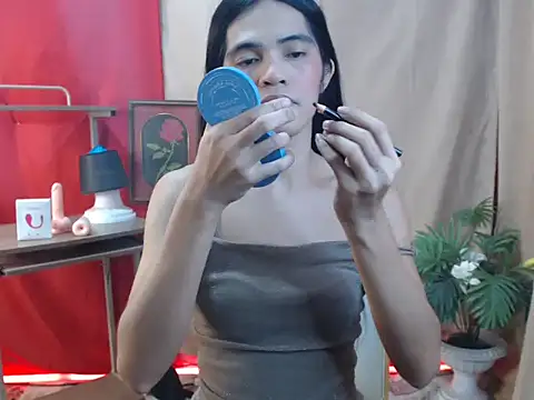 sweet yummy69 online show from December 15, 10:48 pm