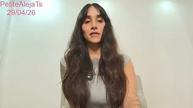 PetiteAlejaTs online show from April 29, 10:49 pm