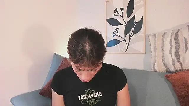 KassMonroe online show from February 26, 8:25 pm