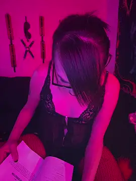 MiniMonroe online show from November 11, 10:17 am