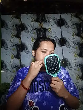 trishacummerts online show from May 26, 1:02 am