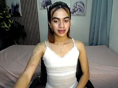 luv trix online show from December 4, 12:31 pm