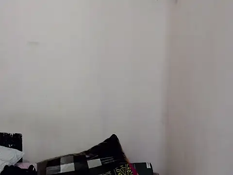 prettysam9 online show from December 21, 10:43 am