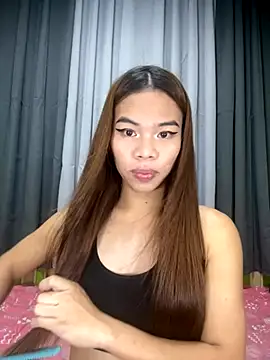 kierra fox online show from December 2, 4:10 pm