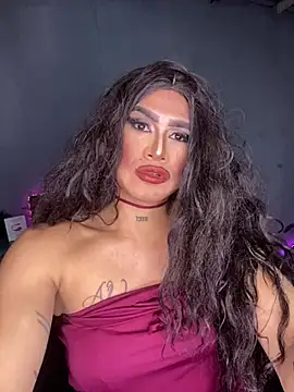 melani ferraraa  online show from April 11, 7:36 am