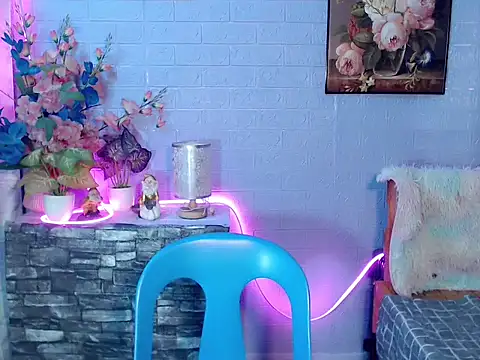 lustfullakim online show from June 4, 4:32 pm