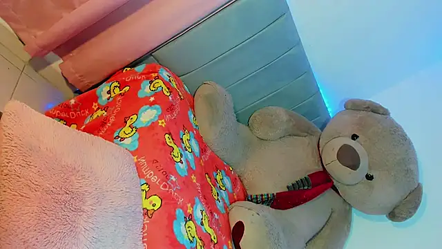 SexyNaza 1 online show from December 15, 5:25 am