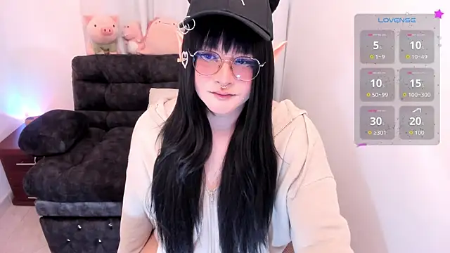 Omorimori online show from April 18, 2:30 pm